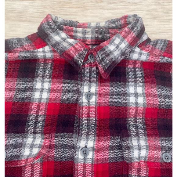 Woolrich Flannel Shirt Mens Red Black Plaid Long‎ Sleeve Button Front Outdoor XL - Picture 4 of 6